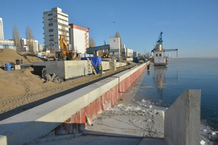 Завершение строительства новой набережной в Саратове переносится на лето