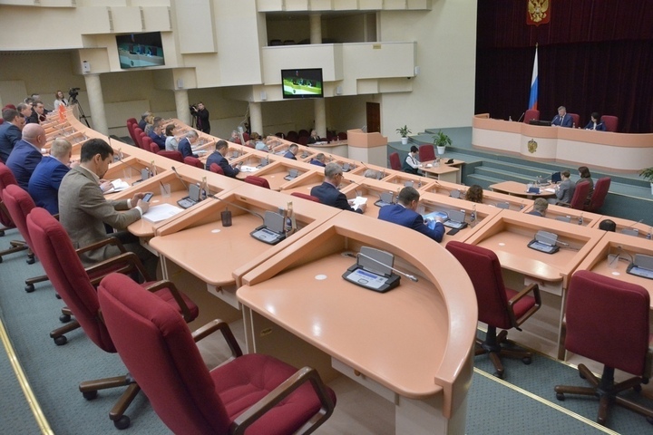 Депутаты срочно собрались и завели в бюджет 600 миллионов на достройку «Газовика», благоустройство набережной и оборудование для диспансера