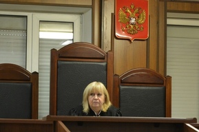 Четверо судей региона и Галина Логинова из Саратовского областного суда, которая проработала в этой должности 18 лет, уходят в отставку