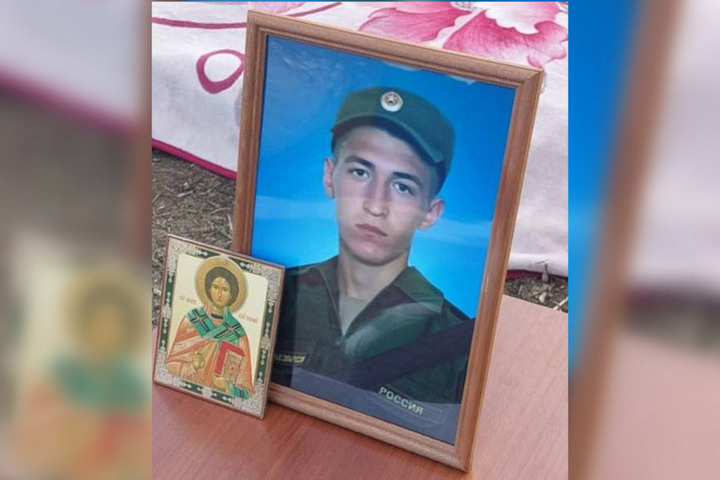 В ходе СВО погибли 24-летний боец из Алгая и 38-летний уроженец Духовницкого