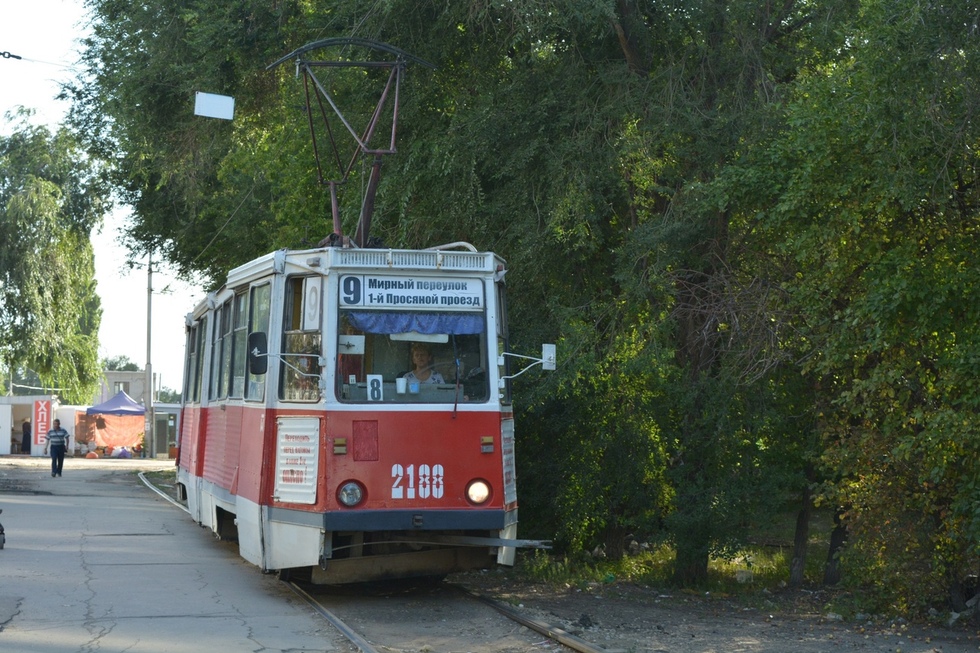 Строительство скоростного трамвая в Саратове. Напоминаем, какие изменения уже с завтрашнего дня ожидают пассажиров маршрутов № 8 и № 9