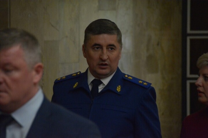 Прокурор области придумал новые штрафы для саратовских чиновников за махинации с целевыми направлениями в вузы