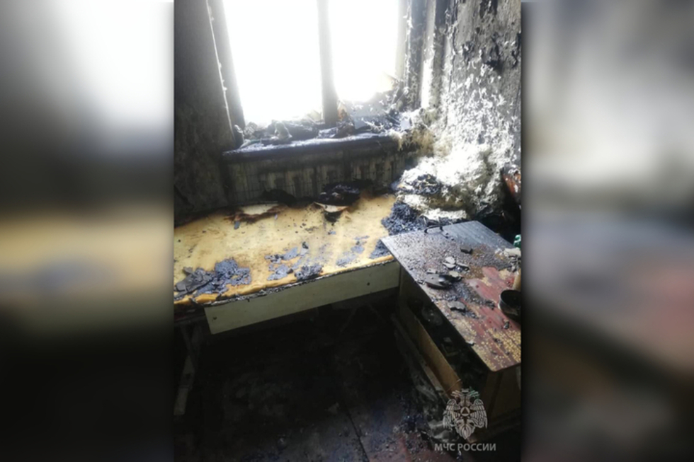 Неосторожный курильщик устроил пожар в квартире на Ламповой и спустя два дня умер в больнице