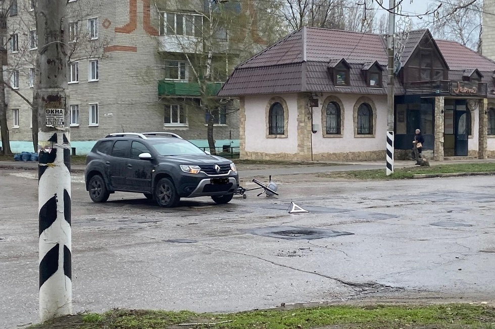В Петровске водитель Renault сбил 61-летнюю велосипедистку: она в больнице