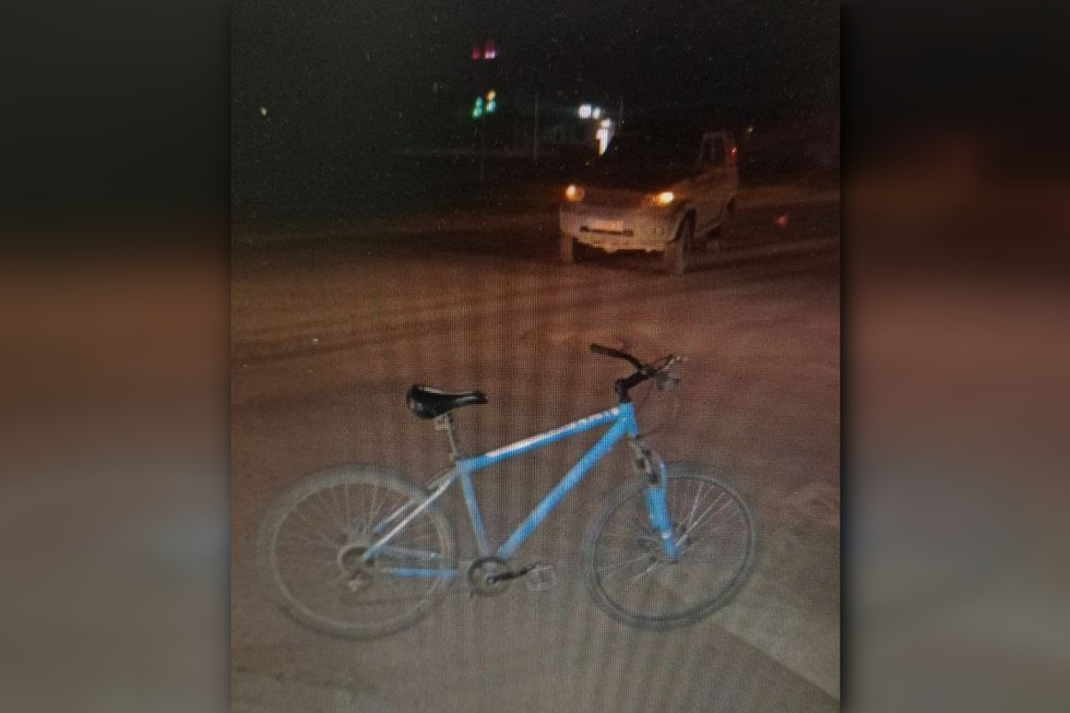 В Заводском районе водитель УАЗика сбил велосипедиста
