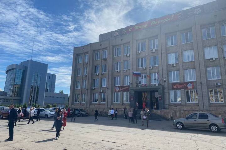 В Балаково спешно эвакуировали сотрудников районной администрации