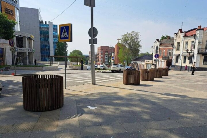 После критики спикера Госдумы Володина на пешеходных зонах в центре Саратова хотят поставить вазоны, чтобы туда не заезжали машины