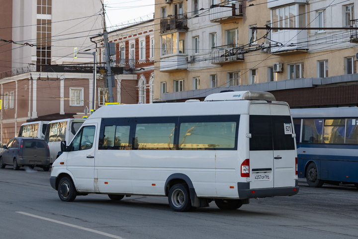 Министр изменил число автобусов на маршруте Красноармейск-Саратов