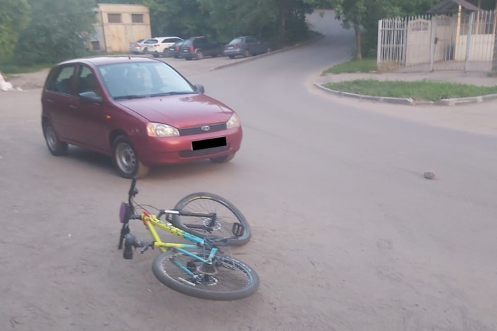 В столкновении электросамокатов в Саратове пострадал шестилетний мальчик, также вечером сбили 7-летнего пешехода и юную велосипедистку