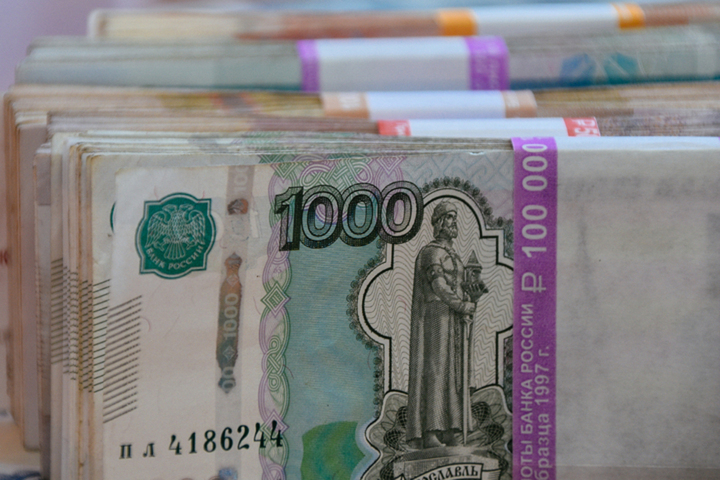 Ещё одна преподавательница саратовского вуза рассталась с тремя миллионами рублей, поверив в истории мошенников
