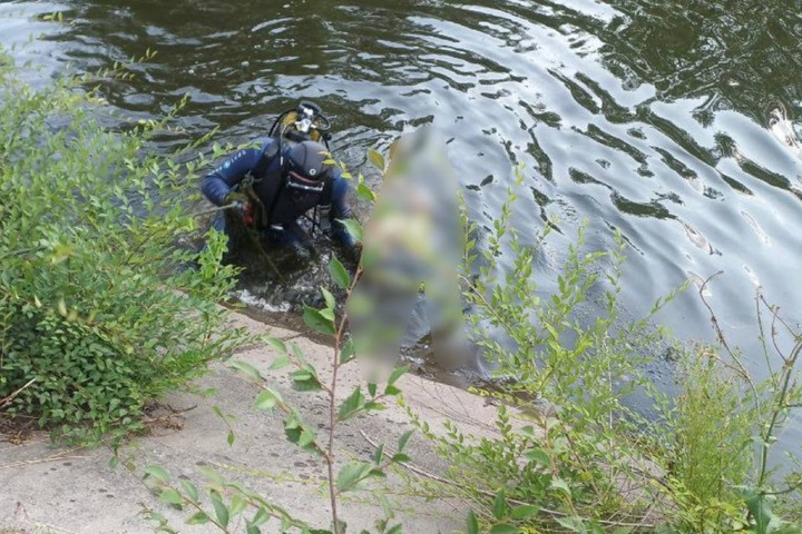 Во время купания в Энгельсском районе одновременно погибли немолодой мужчина и подросток