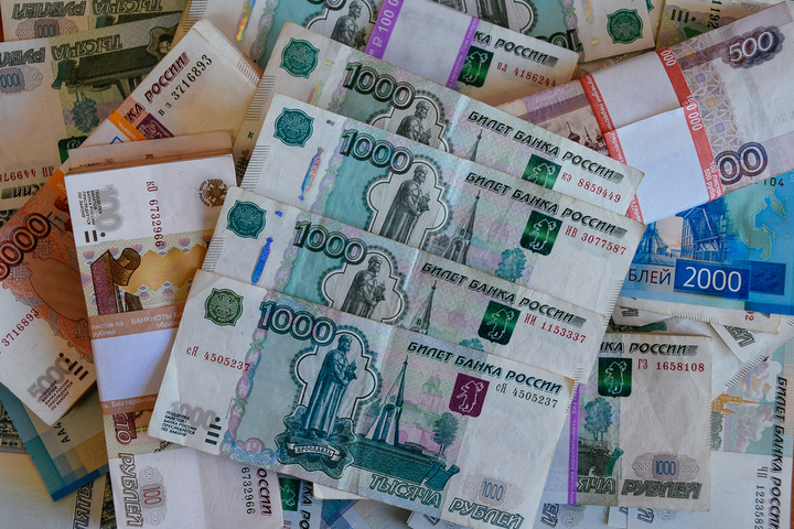 Компанию из Подмосковья оштрафовали на миллион рублей за взятку сотруднику саратовского завода (судя по всему, на предприятии это было привычным делом)