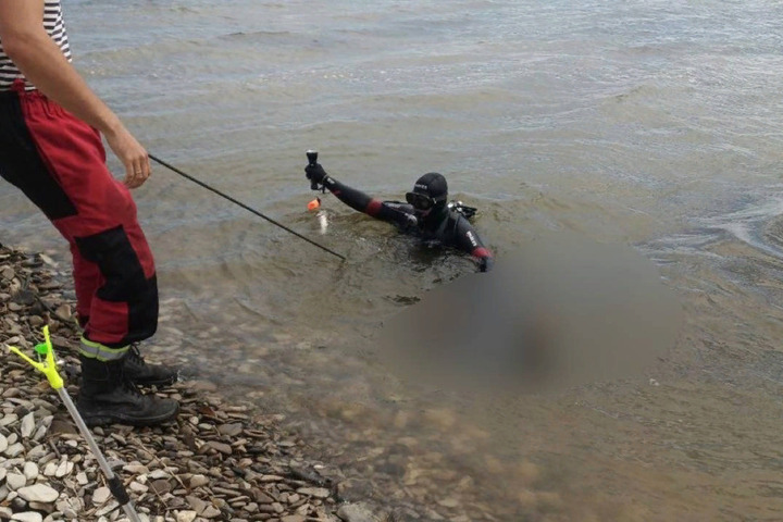 Водолазы обнаружили в Волге труп пропавшего три дня назад 65-летнего рыбака