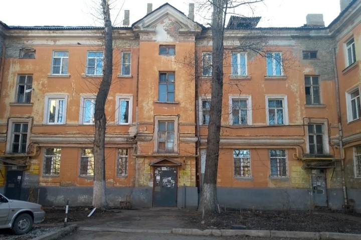 Ещё 7 домов в Саратове поставили в очередь на признание аварийными — больше всего в Ленинском районе