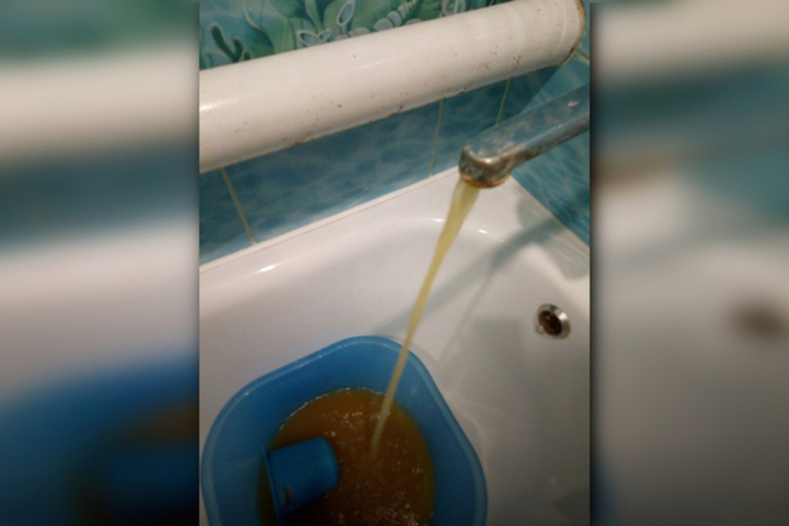 Сельчане уже несколько месяцев живут без питьевой воды. Начальника цеха очистных сооружений оштрафовали на 2 тысячи рублей