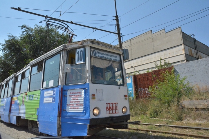 С саратовских улиц исчезли подаренные Москвой трамваи, остались только советские вагоны: объяснения чиновника