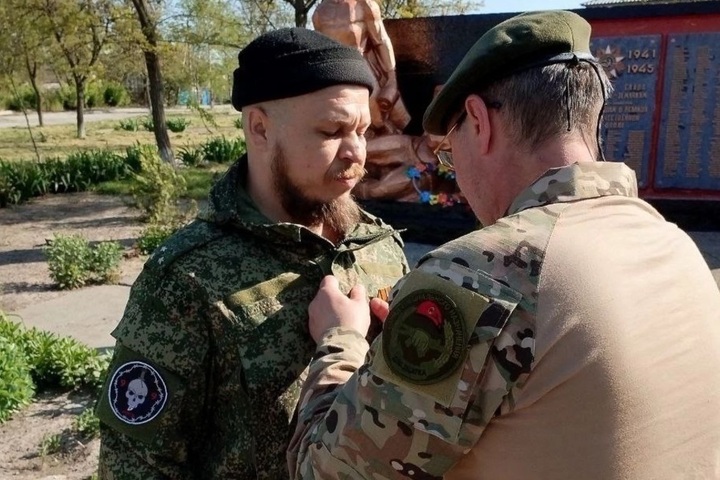 Участник СВО из Новобурасского района получил медаль «За боевые отличия»