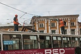 «Пантограф отклеился»: в Саратове на фоне транспортного коллапса в час пик начали разваливаться оставшиеся на маршруте трамваи