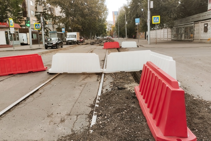 Скоростной трамвай в Саратове. «Во избежание заторов» открыли движение по Университетской от Слонова