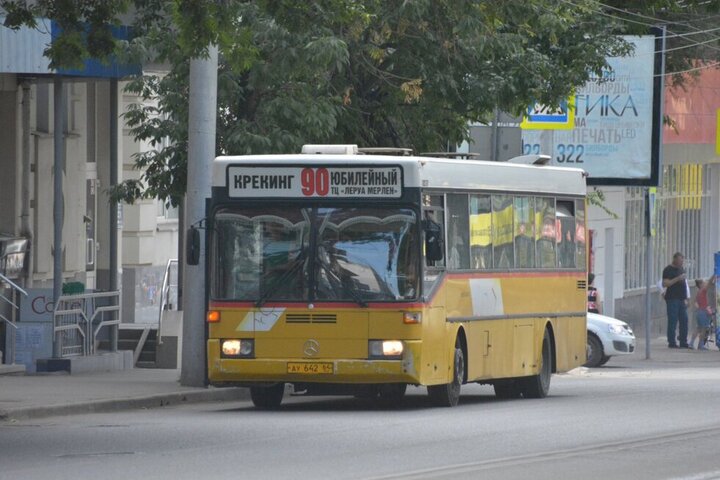 В Саратовской области существенно расширят список штрафов для автобусных перевозчиков, но только через год