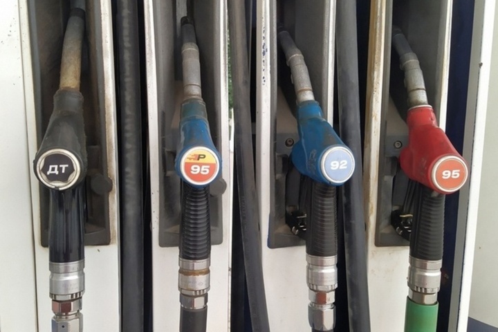 Рост цен на бензин: правительство расширило запрет на вывоз топлива