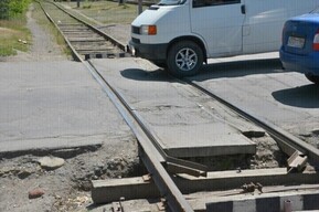 В Саратове вновь закроют железнодорожные переезды: когда и где