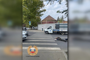 Во Фрунзенском районе фура насмерть сбила неизвестного мужчину
