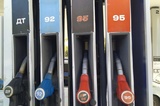 В Саратовской области на полрубля упали розничные цены на топливо, но бензин остался на втором месте по дороговизне в ПФО