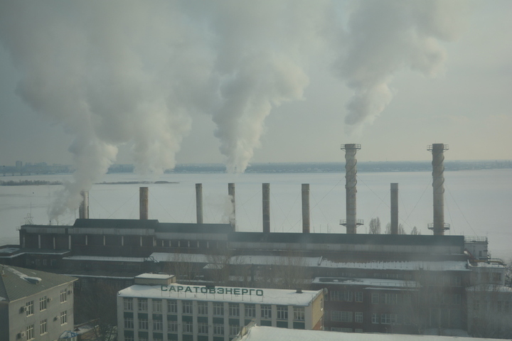 Аммиак, диоксид азота и формальдегид: в минприроды рассказали, какие вещества больше всего загрязняют воздух в Саратове