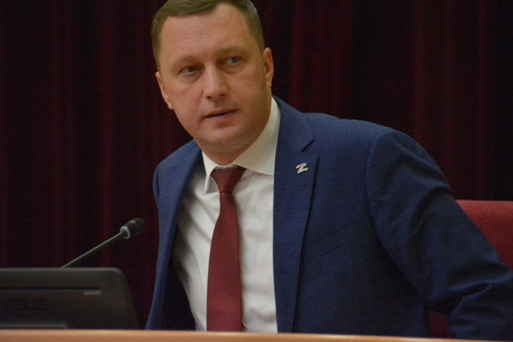 Полномочный представитель президента РФ дал губернатору Саратовской области год на ремонт дороги в регионе