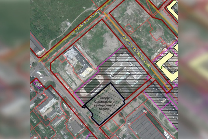 Власти назвали сквер возле школы «Авиатор» в честь закрытого Саратовского авиационного завода (жители просили благоустроить другой участок)