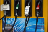 Саратовская область уже третью неделю возглавляется список регионов ПФО с самым дорогим 92-м и 95-м бензином