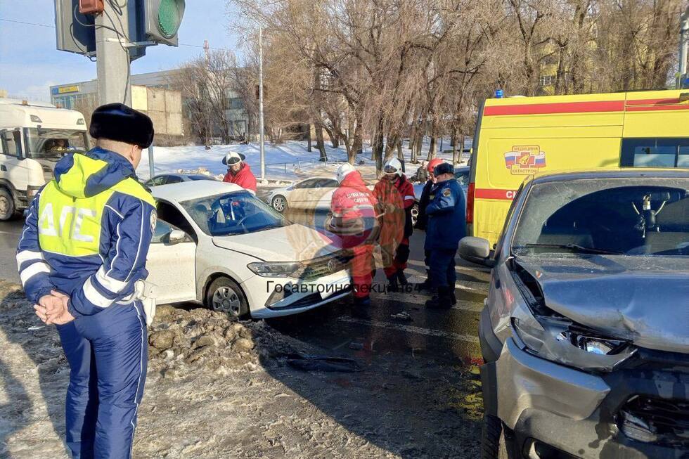 В Ленинском районе произошло ДТП: есть пострадавшие