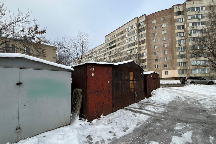Чиновники нашли в трех районах Саратова более сотни гаражей, которые теперь собираются снести