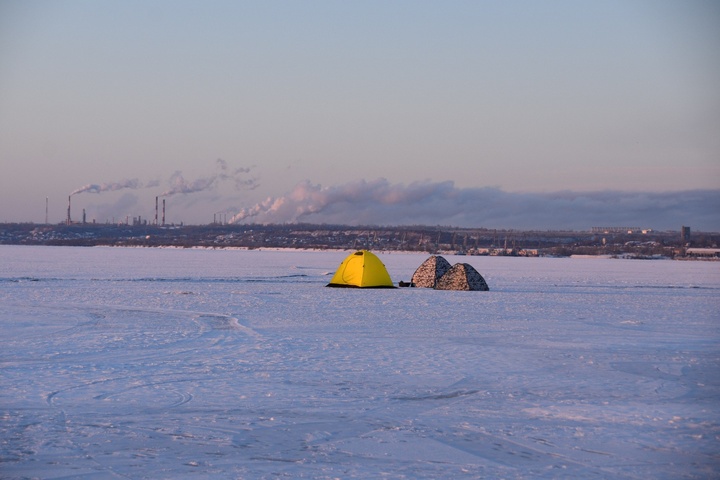 Штрафы за нарушение запрета выхода на лёд. Саратовские рыбаки намерены обратиться к президенту
