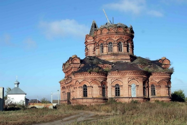 Две старинные церкви признаны памятниками регионального значения, одну исключили из списка выявленных ОКН