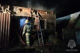 В загоревшемся нежилом доме Вольска нашли тела двух человек