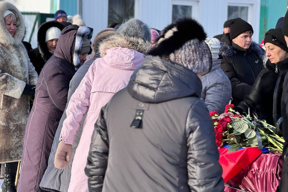 В Саратовской области похоронили участника СВО: по словам чиновников, мужчина спас несколько десятков жизней