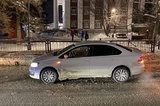 Рядом с администрацией Ленинского района молодой человек на иномарке сбил мужчину