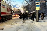 Выпавший ночью снег сковал Саратов: город стоит в пробках, жители не могут уехать на работу