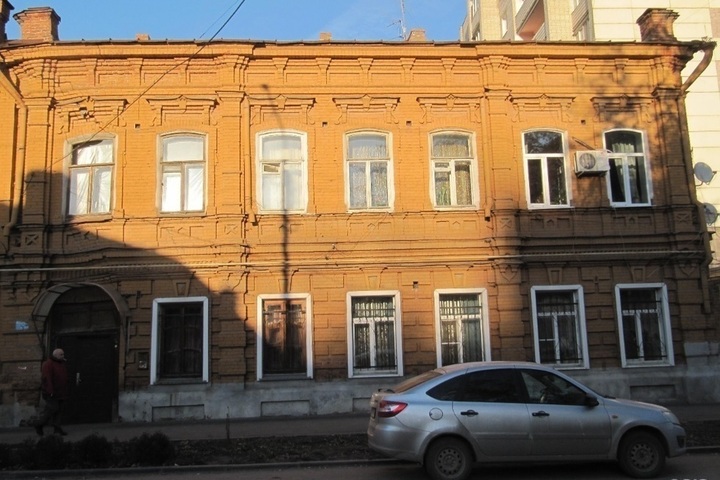 Чиновники пытались снести неаварийный дом в центре Саратова: жильцов спас только суд