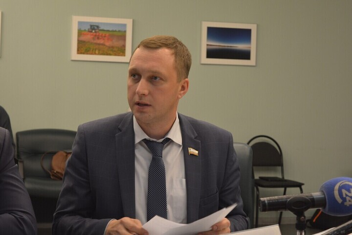 Стали известны позиции губернатора Бусаргина в итоговом федеральном медиарейтинге глав регионов