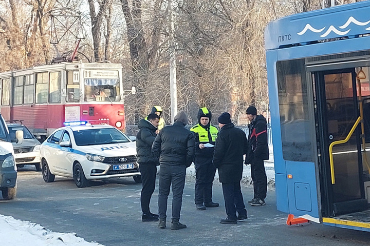 Из-за ДТП на Астраханской в центре Саратова перестал ходить общественный транспорт