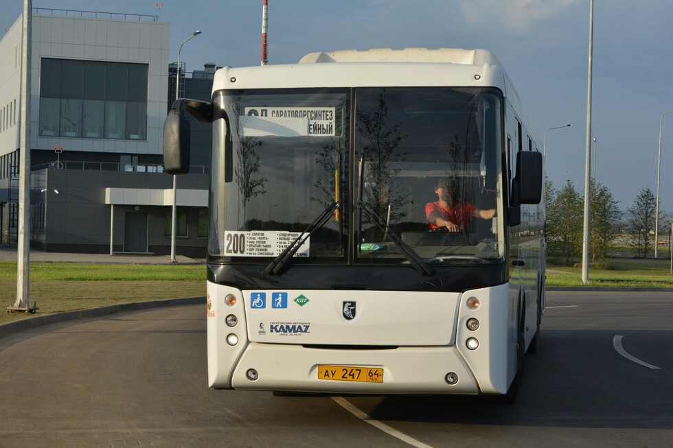 Перевозчики проигнорировали автобус Саратов-Энгельс и ещё 20 маршрутов, которые не будут обслуживаться