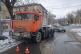 В Заводском районе КамАЗ сбил женщину