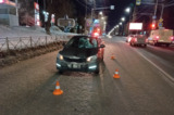 На путепроводе в Татищево столкнулись КамАЗ и ВАЗ, в Саратове иномарка сбила пешехода