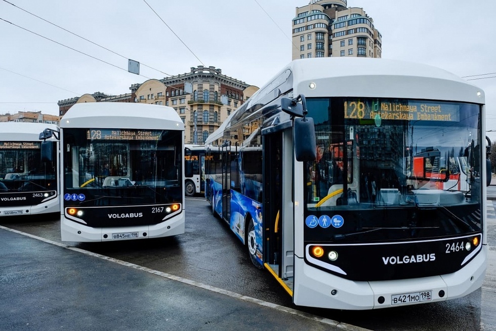 Чиновники объяснили, почему новые электробусы для Энгельса за 324 миллиона до сих пор не привезли с владимирского завода