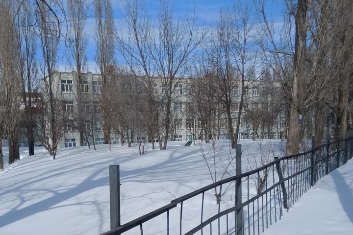После критики Володина отремонтируют школу, где училась мэр Саратова и чиновники правительства: названы цена и сроки