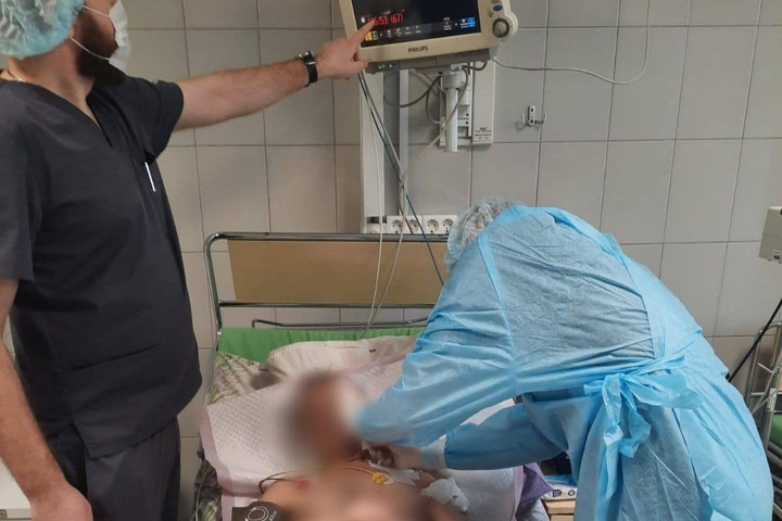 В саратовской больнице прооперировали пациента с острым инфарктом миокарда и серьёзным воспалением 