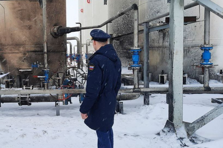 На металлургическом заводе в Балаково произошло возгорание: у одного из пострадавших ожоги 90% тела